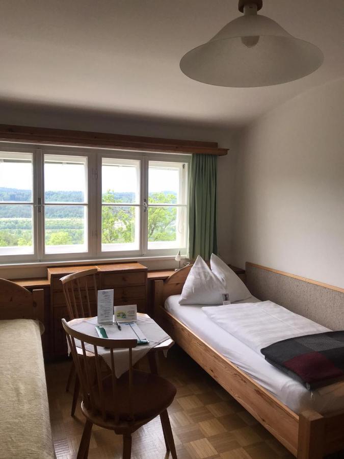 Kloster Wernberg Hotel Esterno foto
